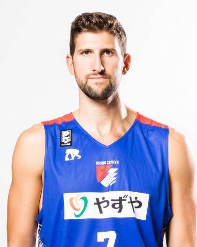 https://img.saibanjie.com/img/basketball/player/573505fdf6dc406317f0141d55723a6d.png